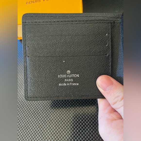 Louis Vuitton x Supreme wallet - Picture 5 of 7